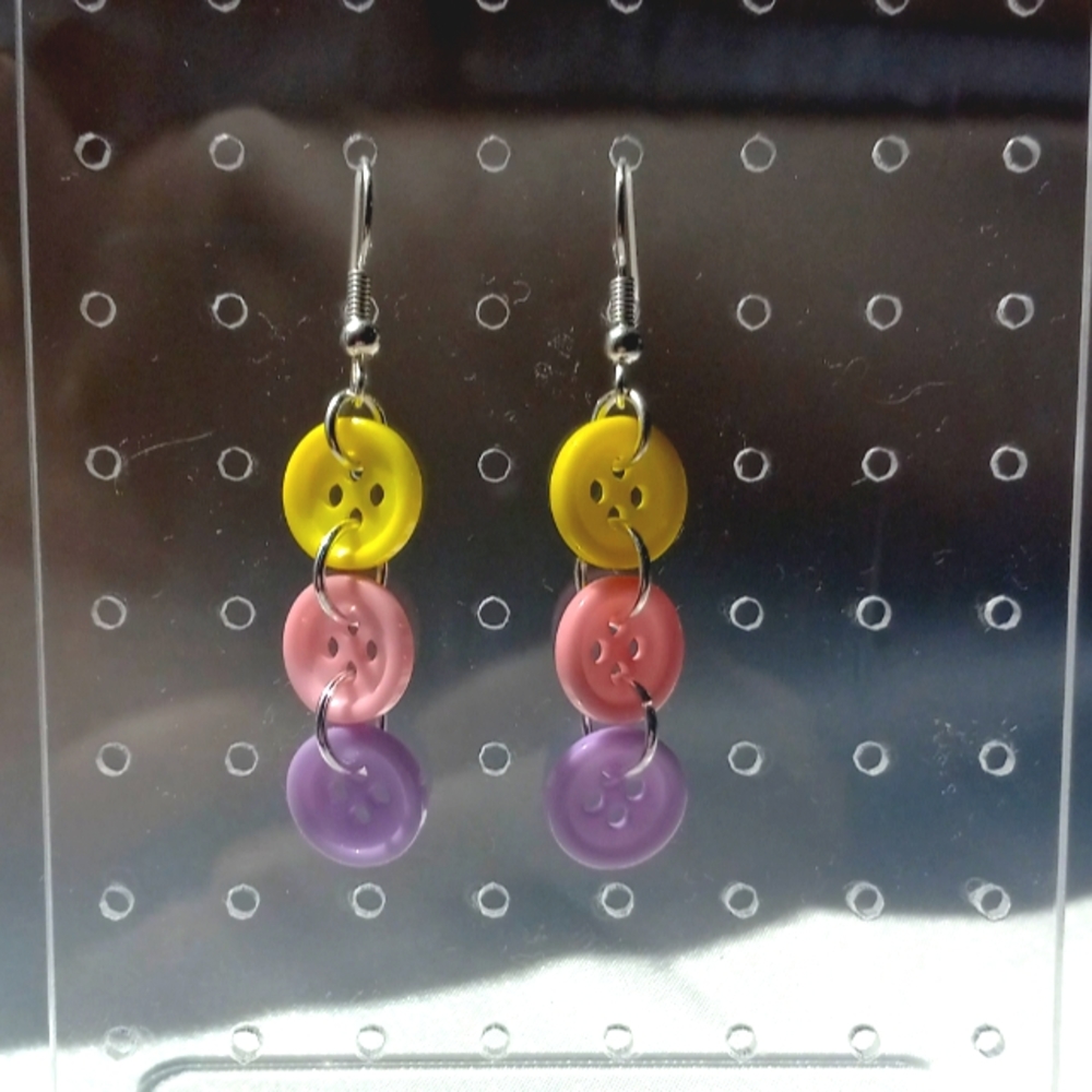 Triple Button Earrings!